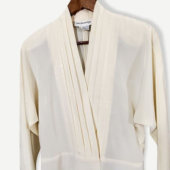 VTG Breckenridge Deep V-Neck Shirt Cream Size 8 Light Academia Womens - Picture 2 of 11